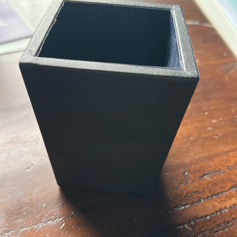 Tiffany & Co spain leather pen cup